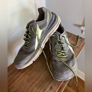 Altra Men’s Provision 3.5 size 11 gray